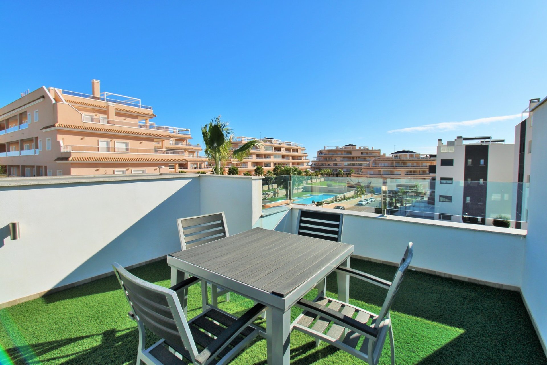 Resale - Townhouse -
Villamartín