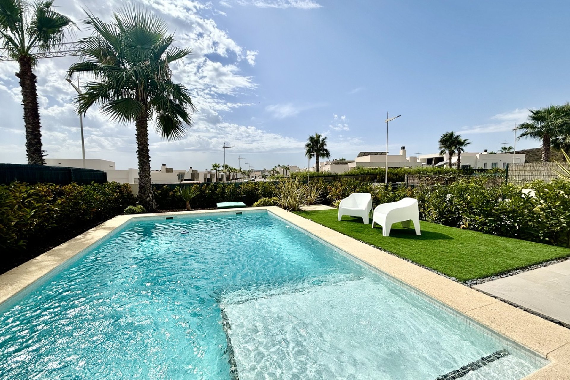 Resale - Villa -
Algorfa - La Finca Golf