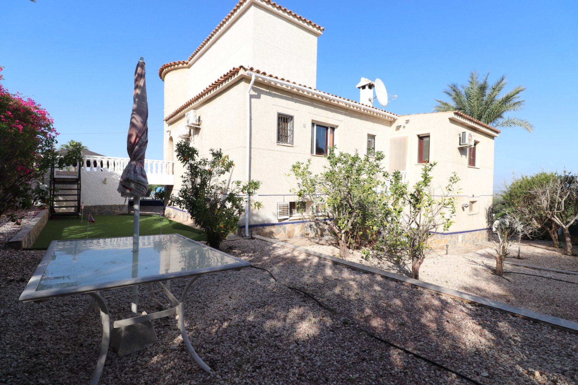 Resale - Villa -
Algorfa - Lomas de La Juliana