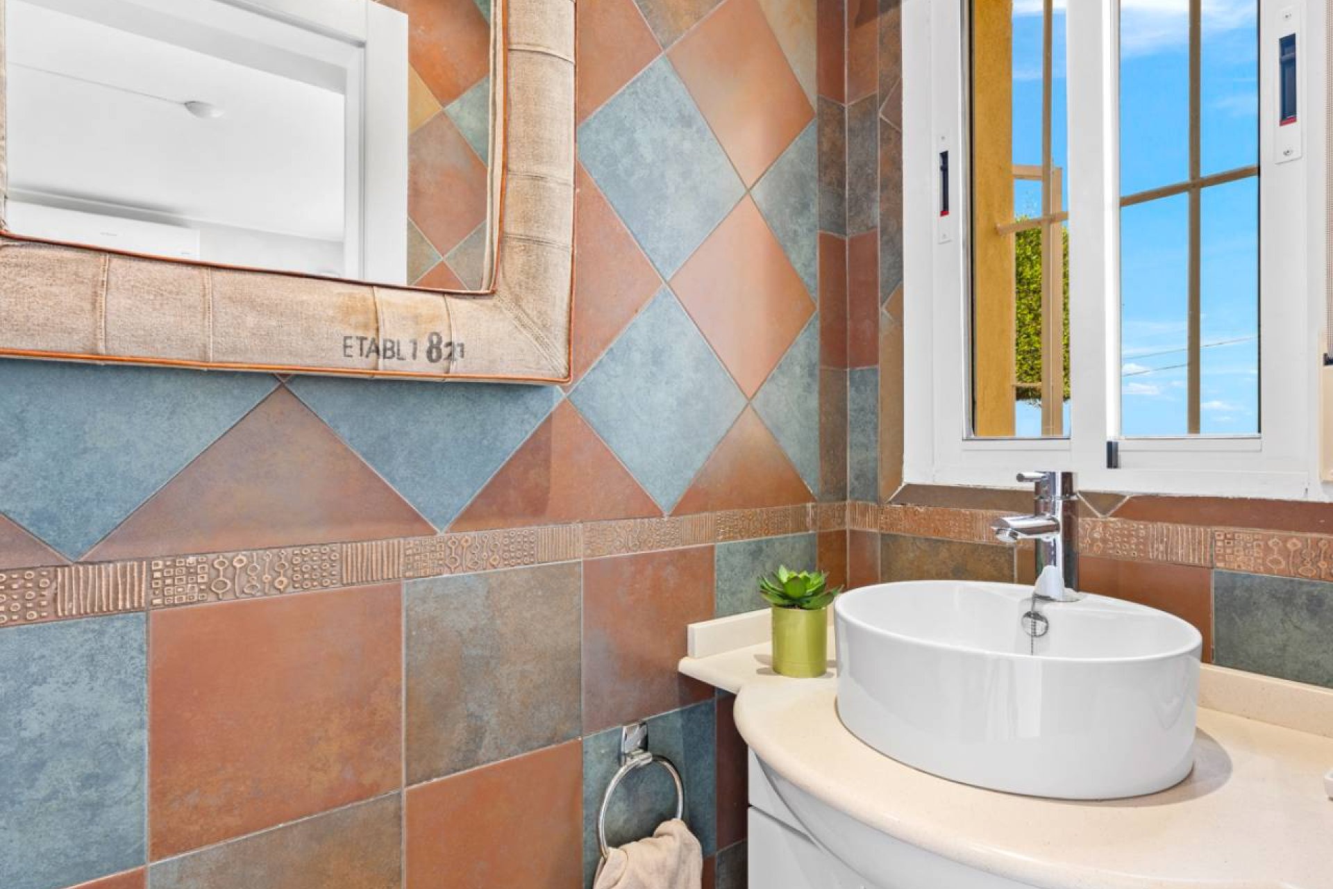 Resale - Villa -
Algorfa - Montemar