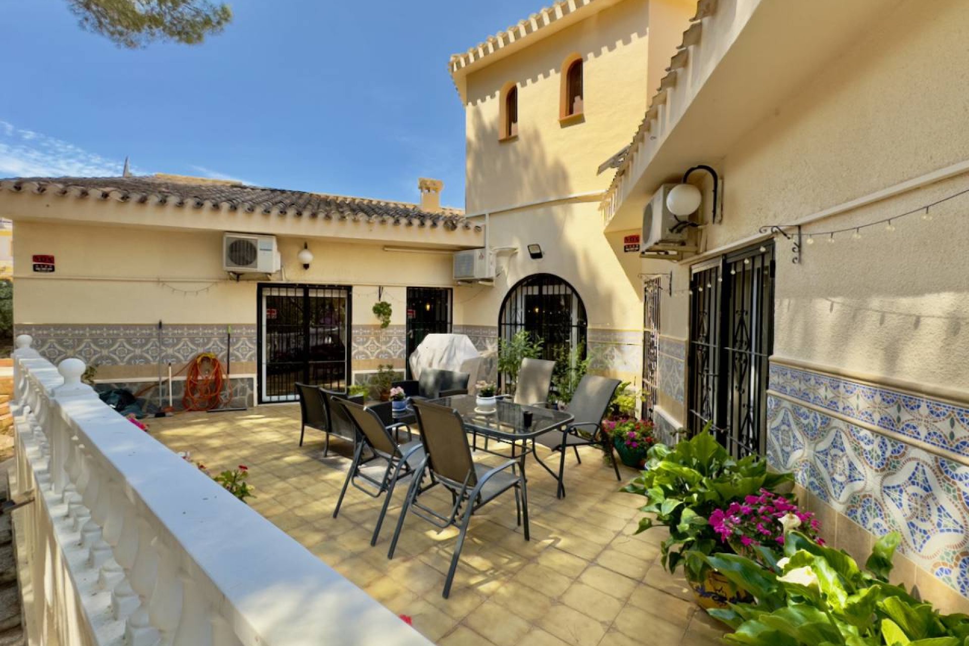 Resale - Villa -
Algorfa - Montemar