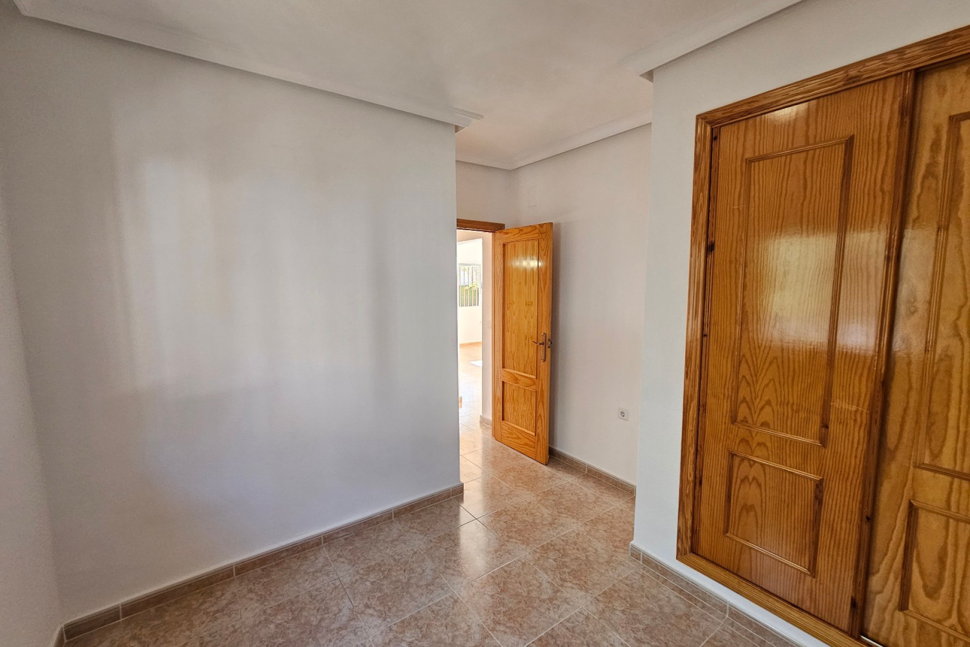 Resale - Villa -
Algorfa - Montemar