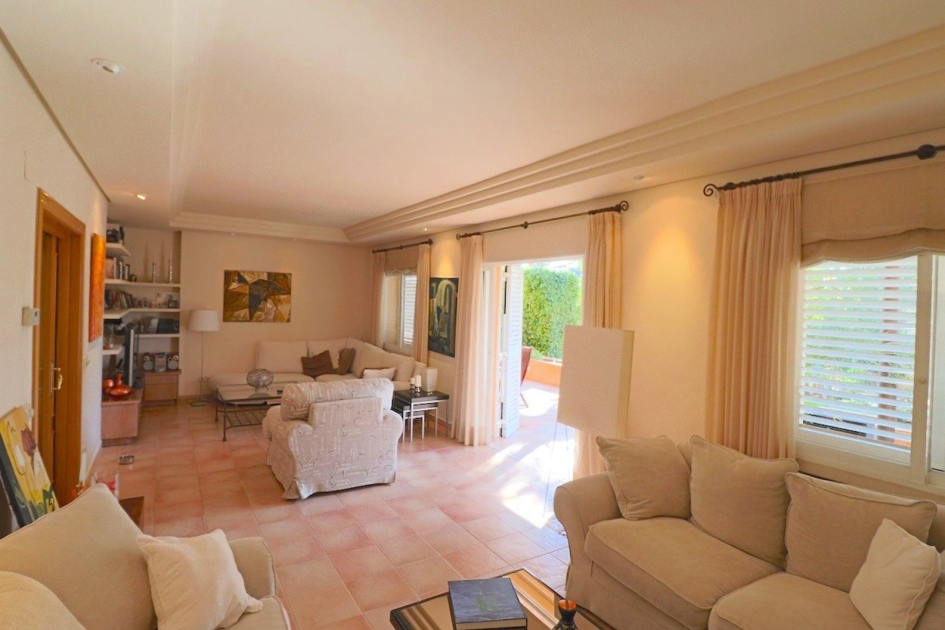 Resale - Villa -
Benidorm - Coblanca