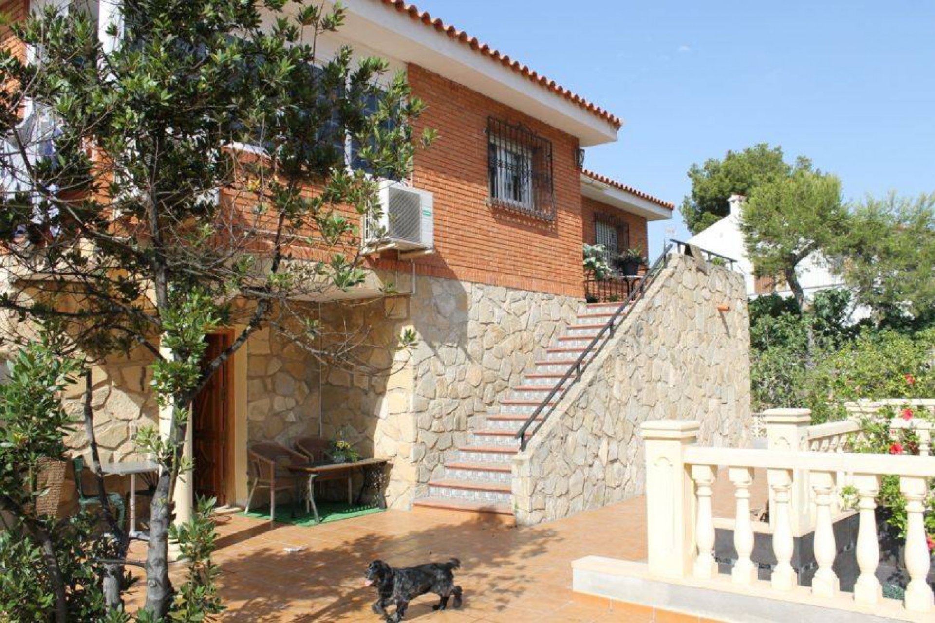 Resale - Villa -
Benidorm - Poniente