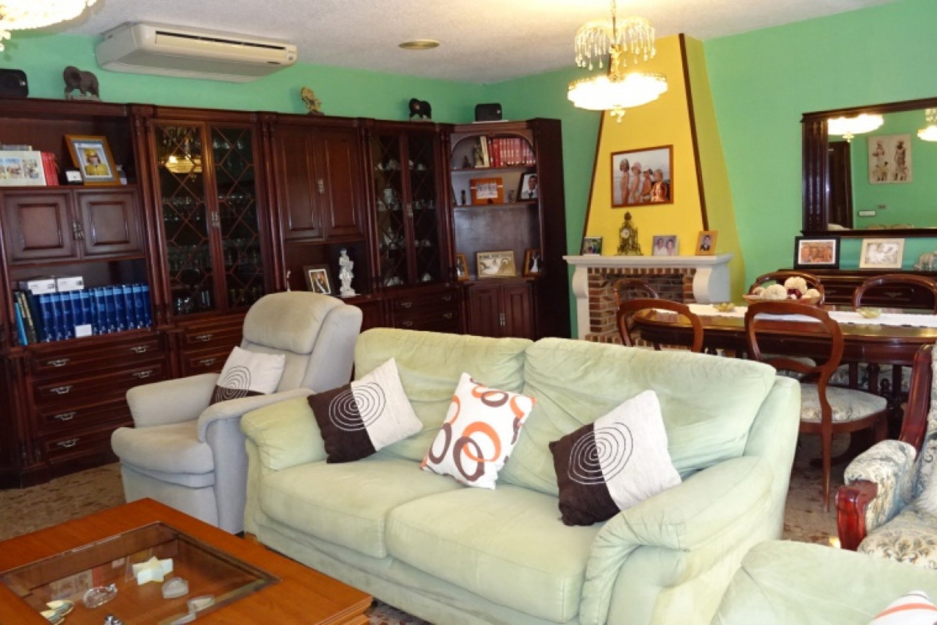 Resale - Villa -
Benidorm - Poniente