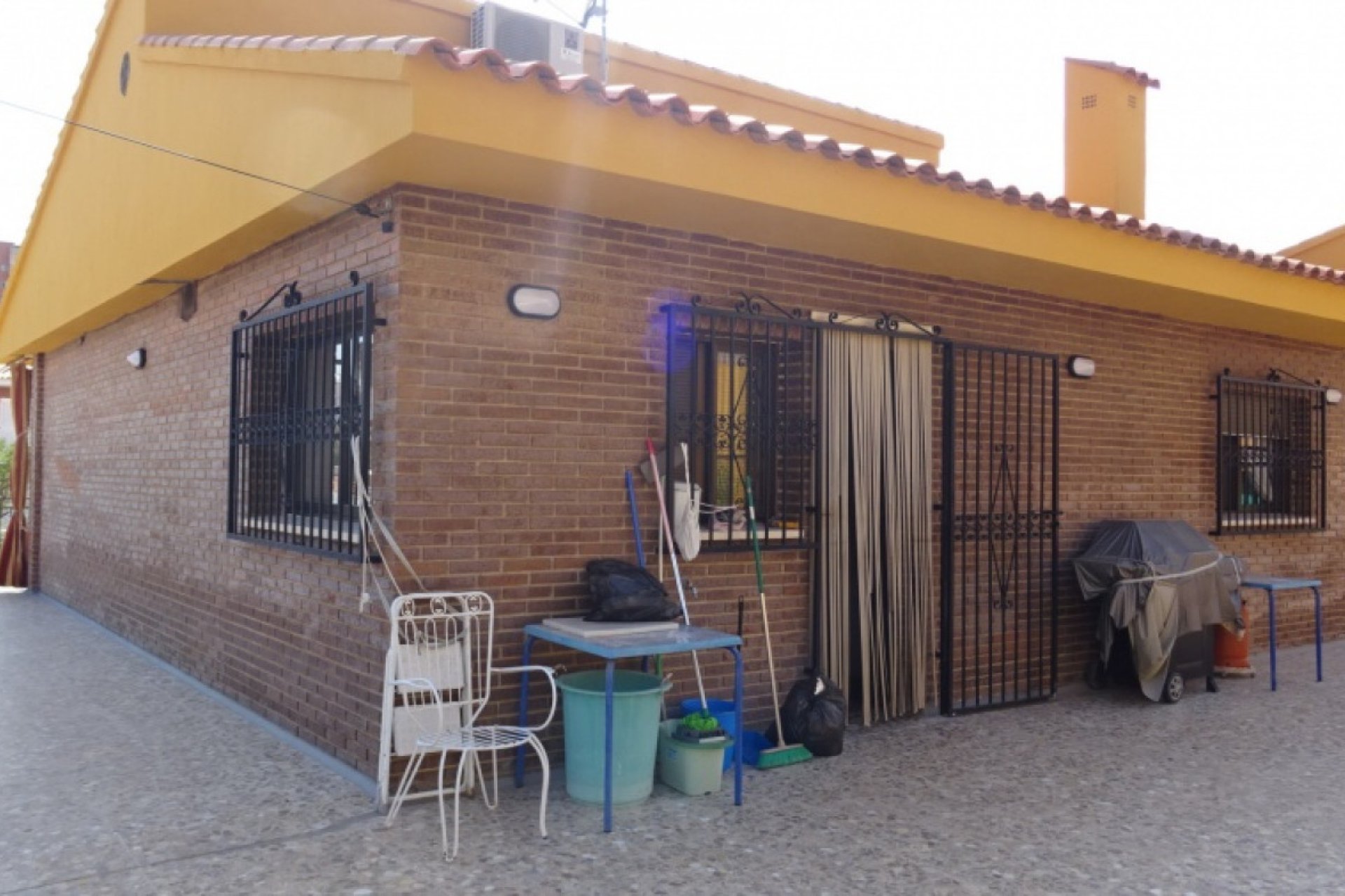 Resale - Villa -
Benidorm - Poniente