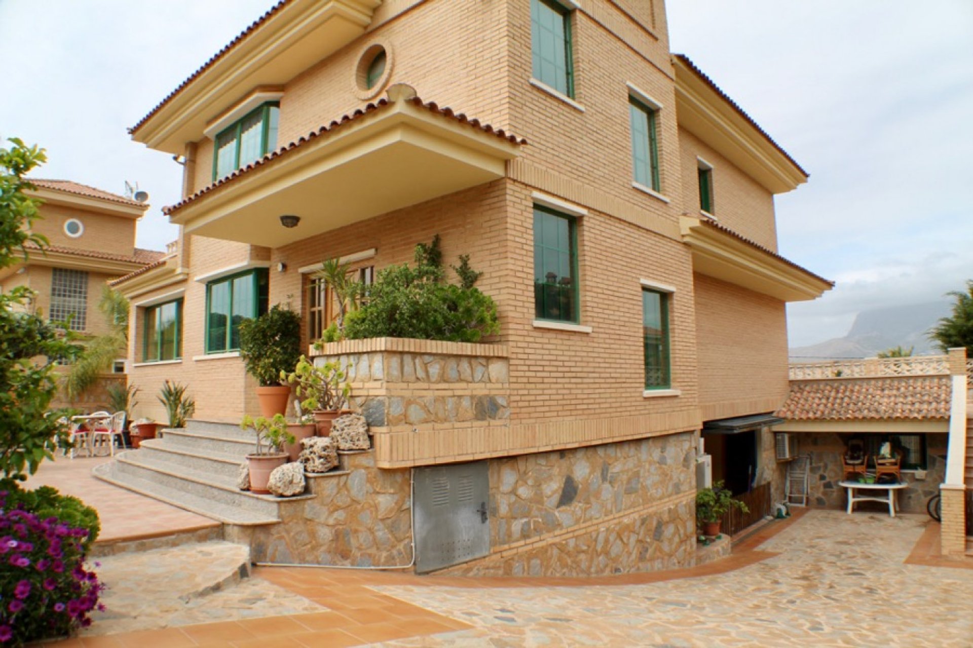 Resale - Villa -
Benidorm - Rincón de Loix