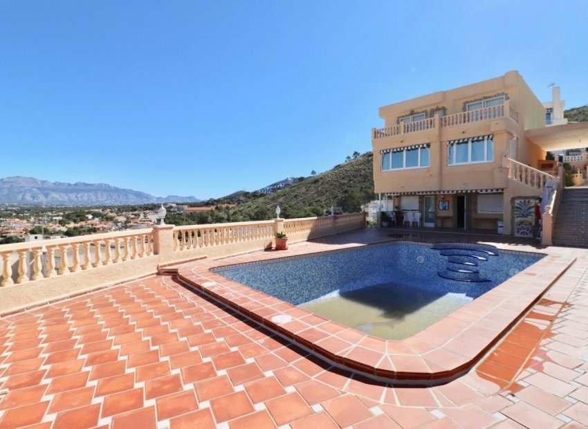 Resale - Villa -
Benidorm - Rincón de Loix