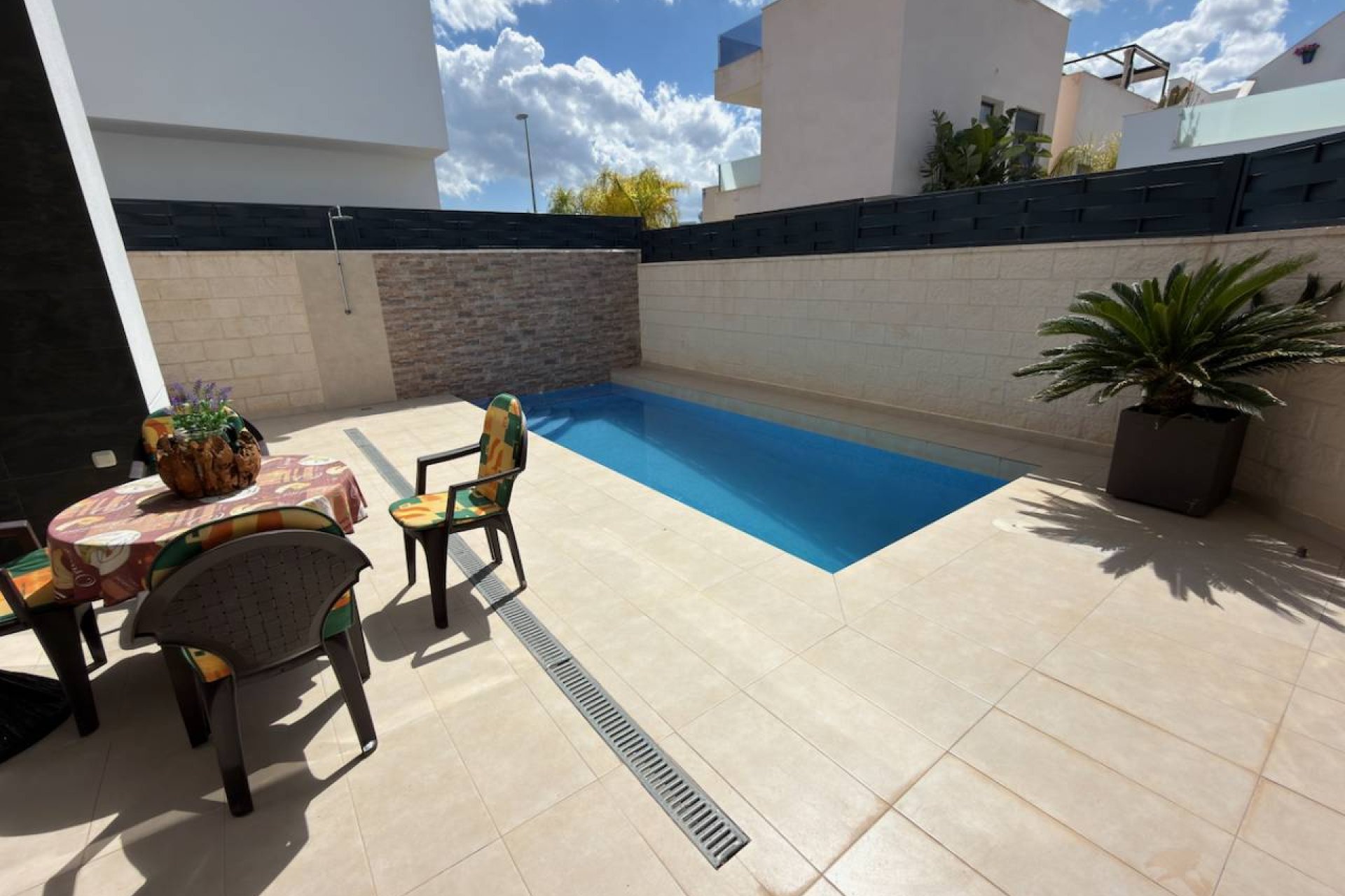 Resale - Villa -
Benijofar