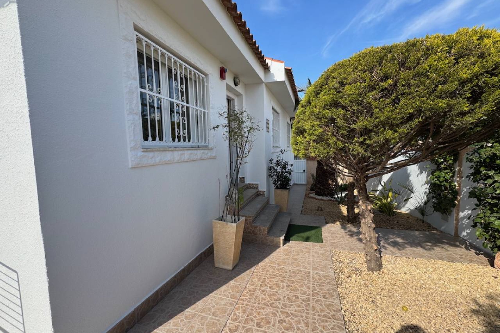 Resale - Villa -
Benimar