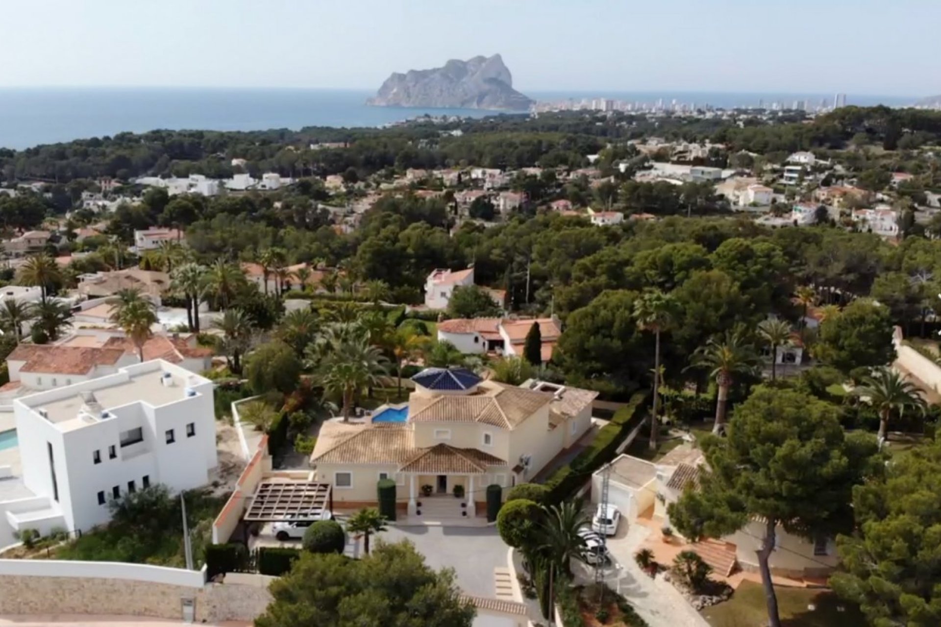 Resale - Villa -
Benissa - Alicante