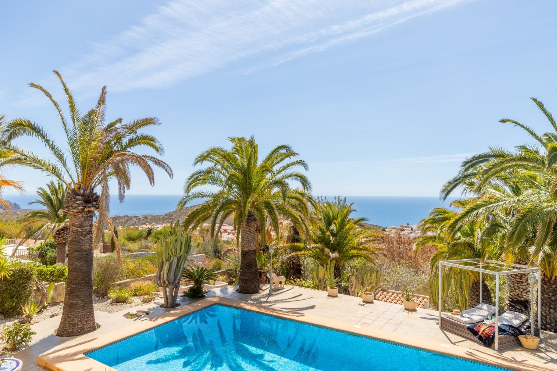 Resale - Villa -
Benitachell - Cumbre del Sol