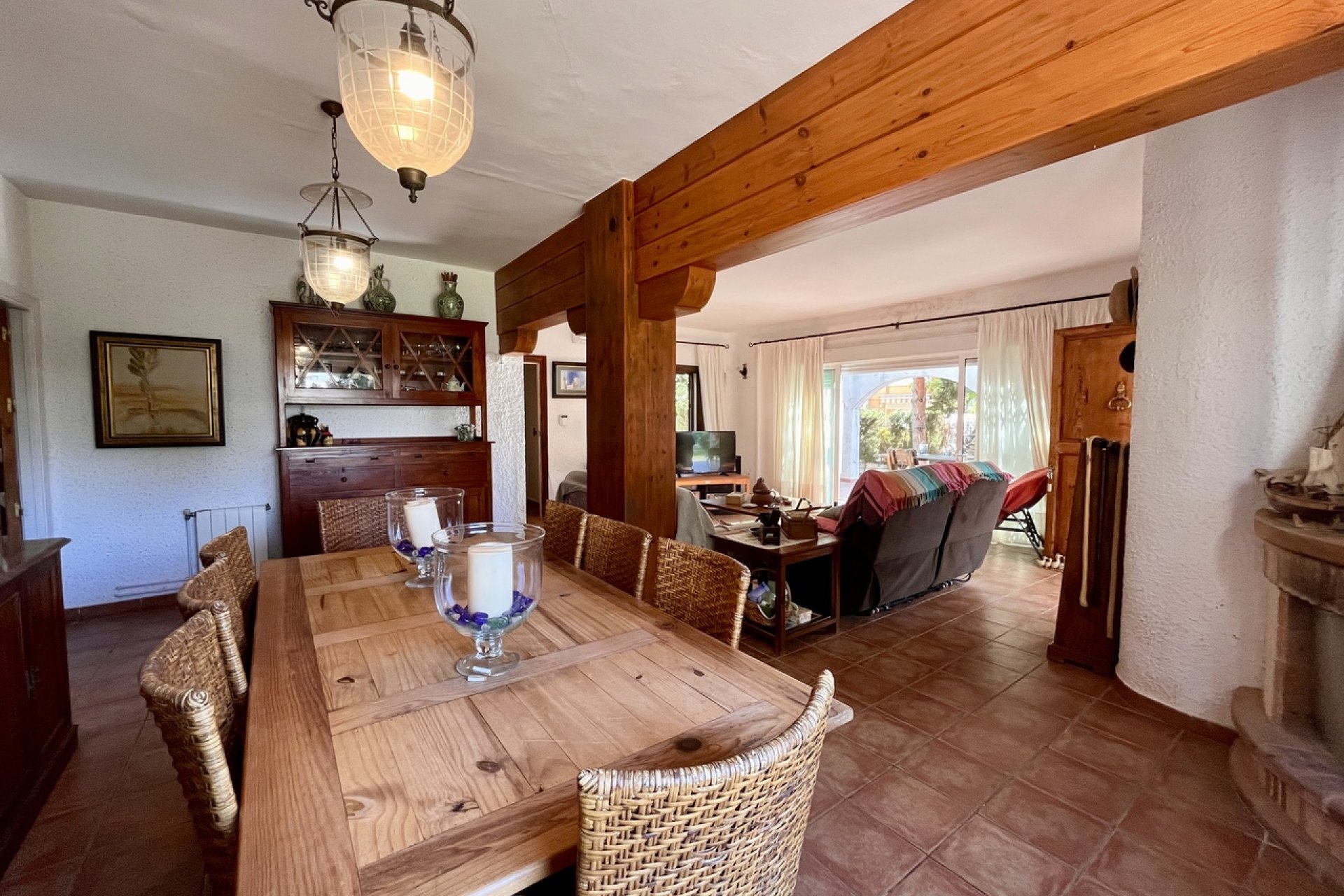 Resale - Villa -
Cabo Roig