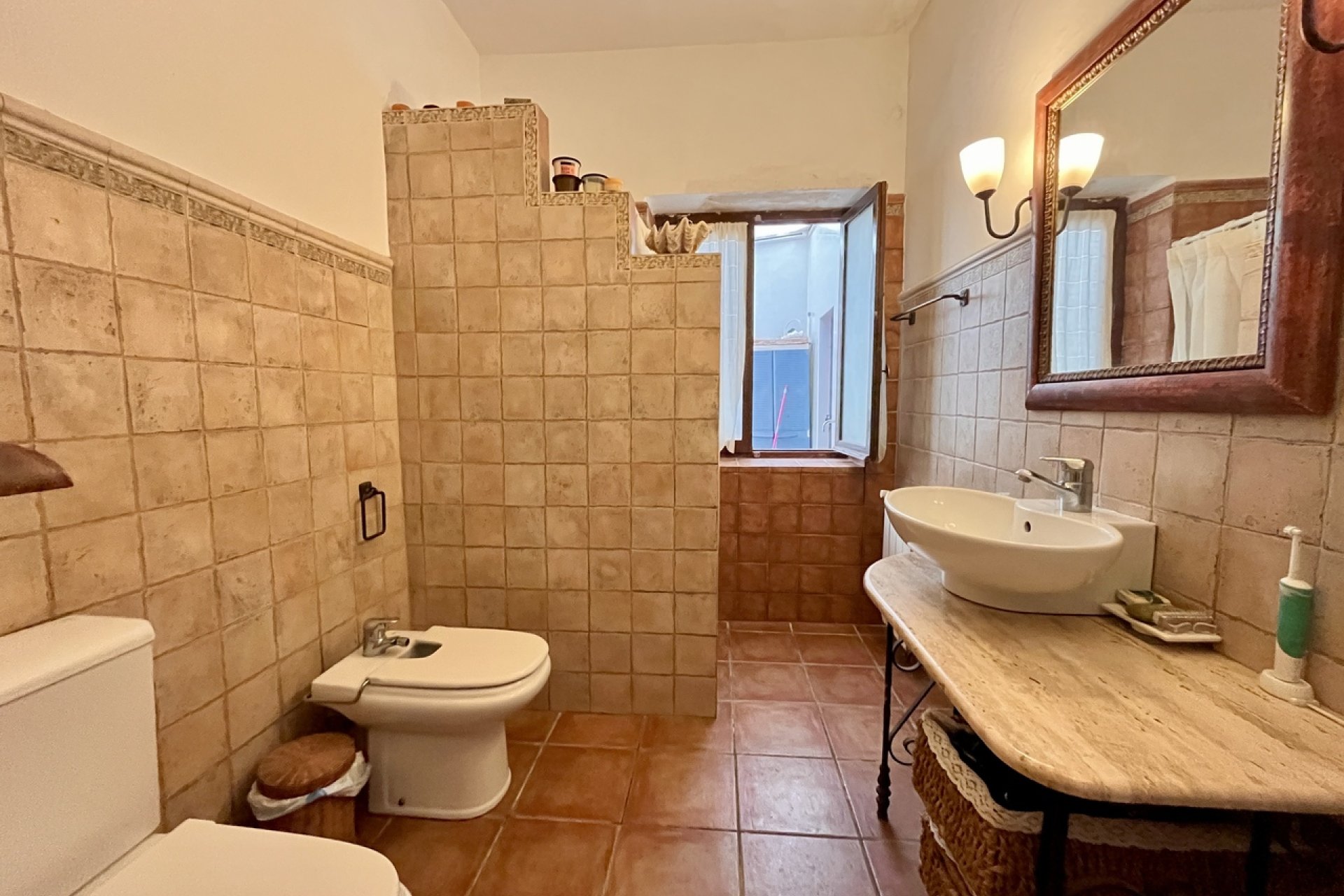 Resale - Villa -
Cabo Roig