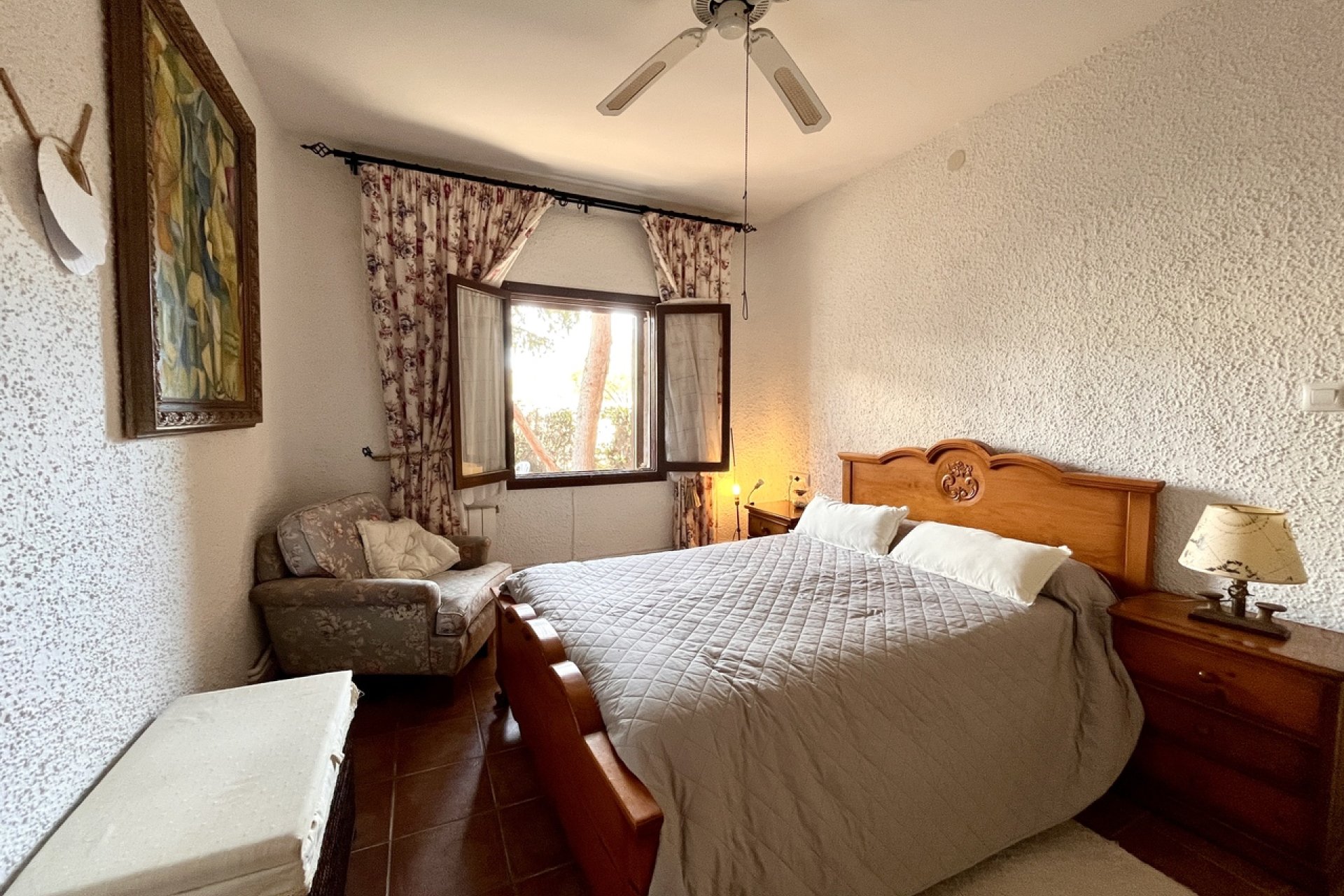 Resale - Villa -
Cabo Roig