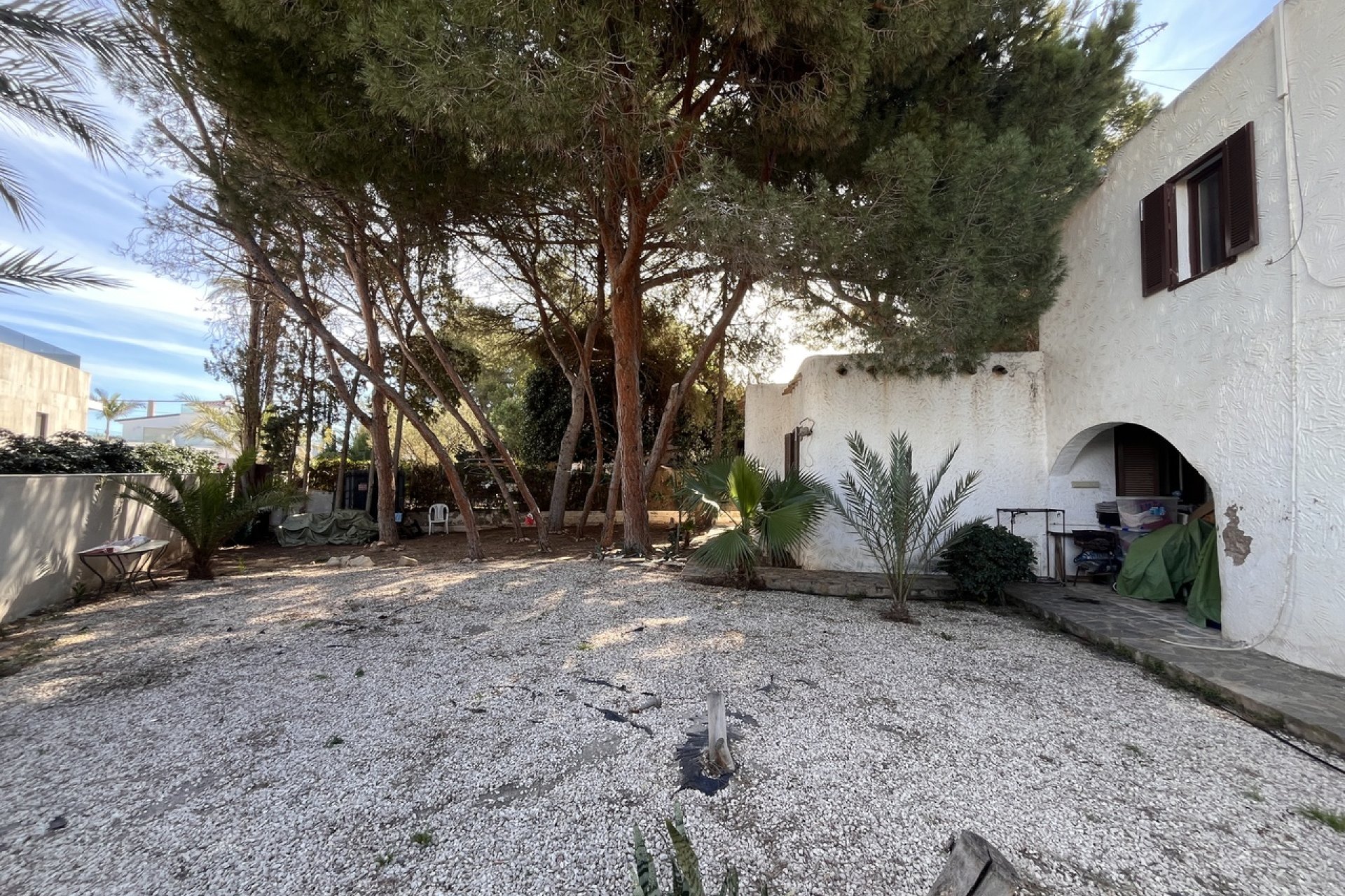 Resale - Villa -
Cabo Roig