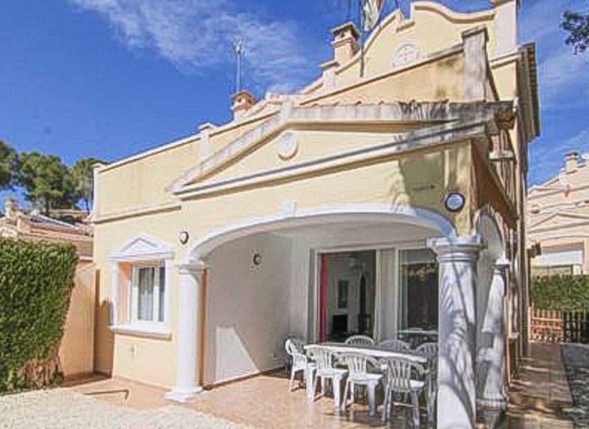 Resale - Villa -
Calpe - Cometa III