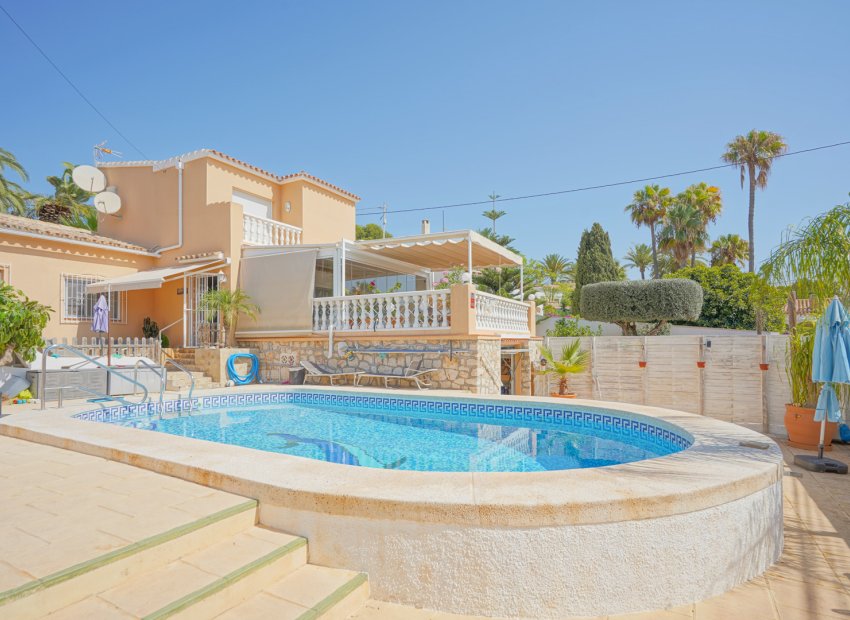 Resale - Villa -
Calpe - Partida Calalga