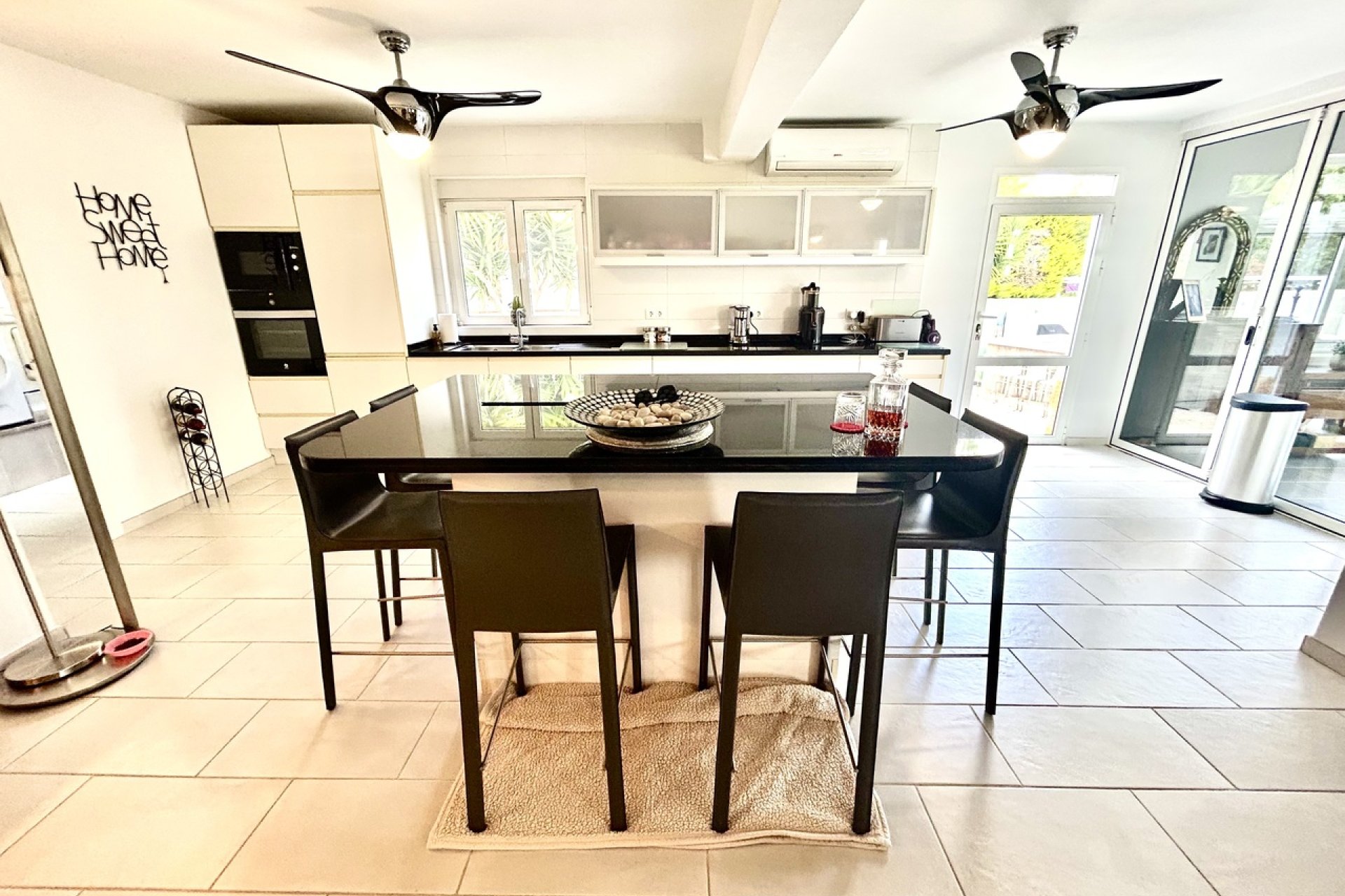 Resale - Villa -
Catral