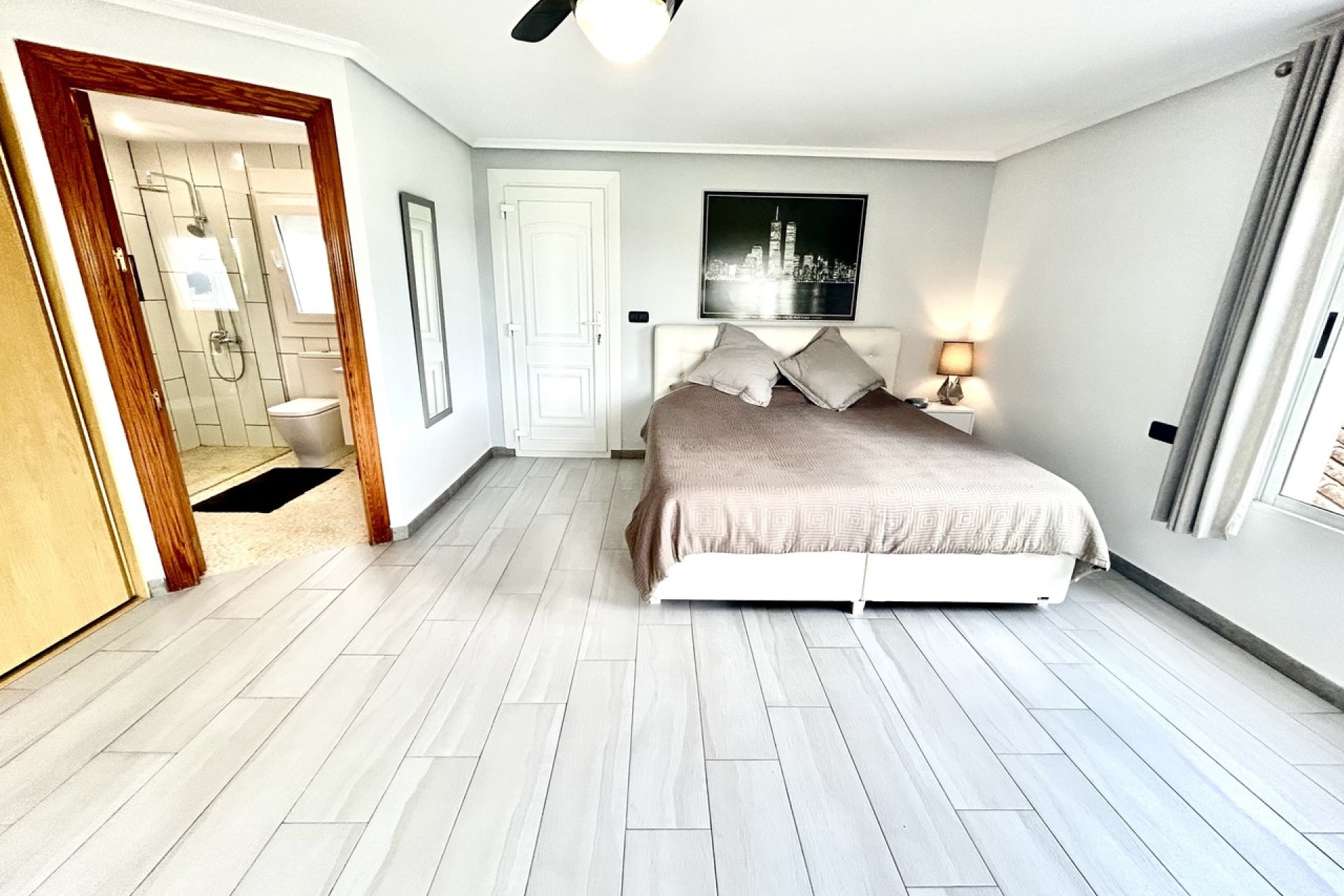 Resale - Villa -
Catral
