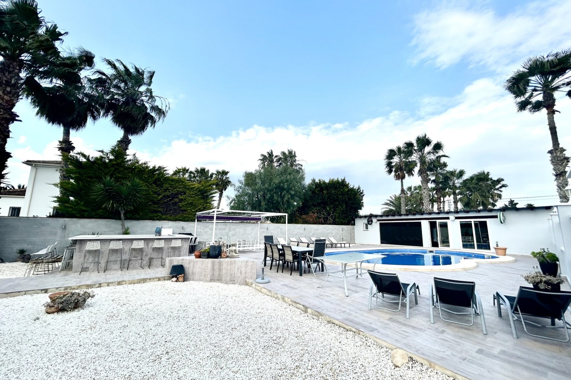Resale - Villa -
Catral