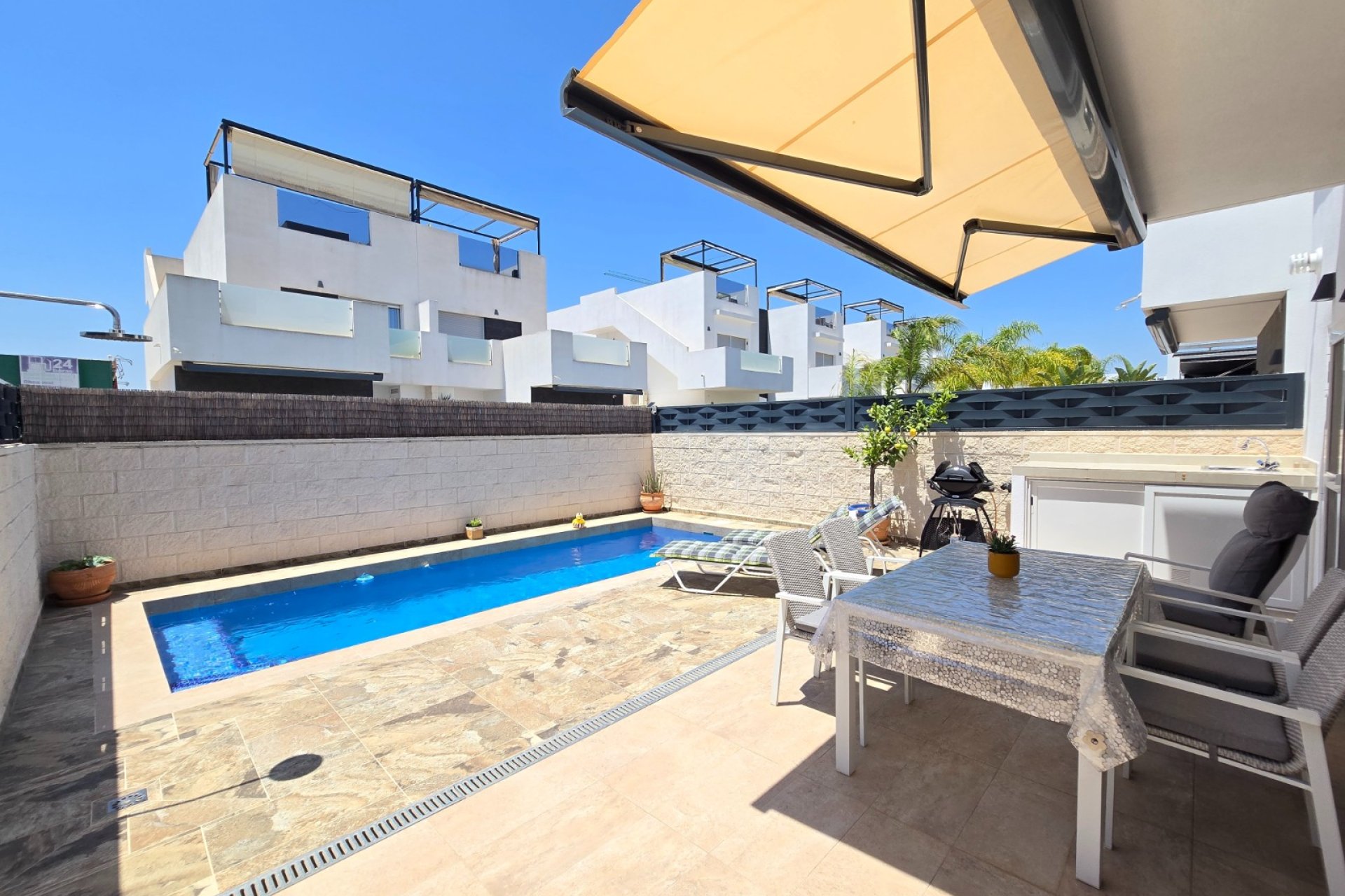 Resale - Villa -
Ciudad Quesada - Doña Pepa *