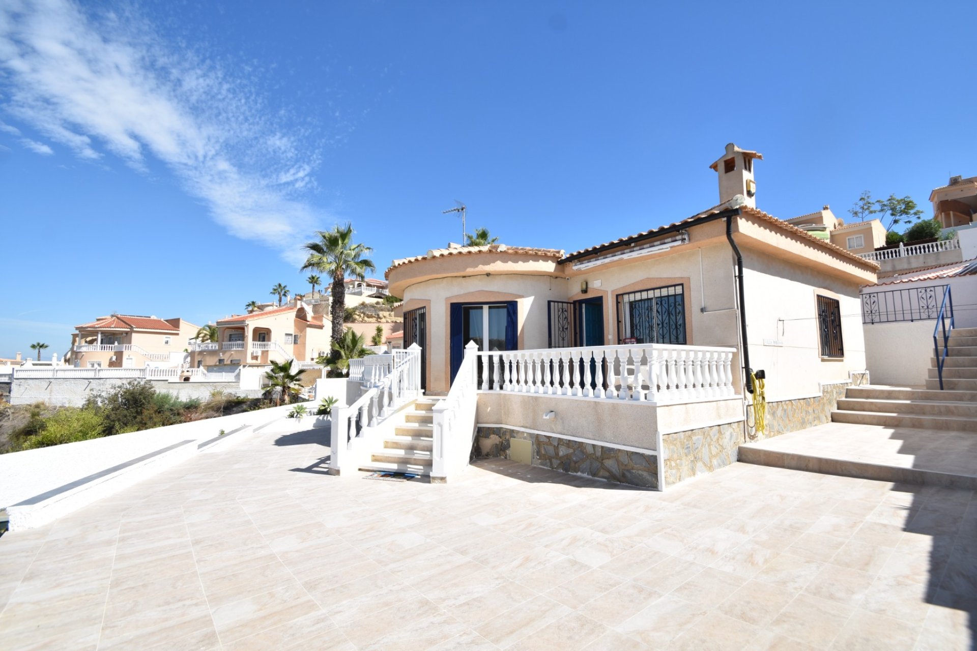 Resale - Villa -
Ciudad Quesada - Golf course