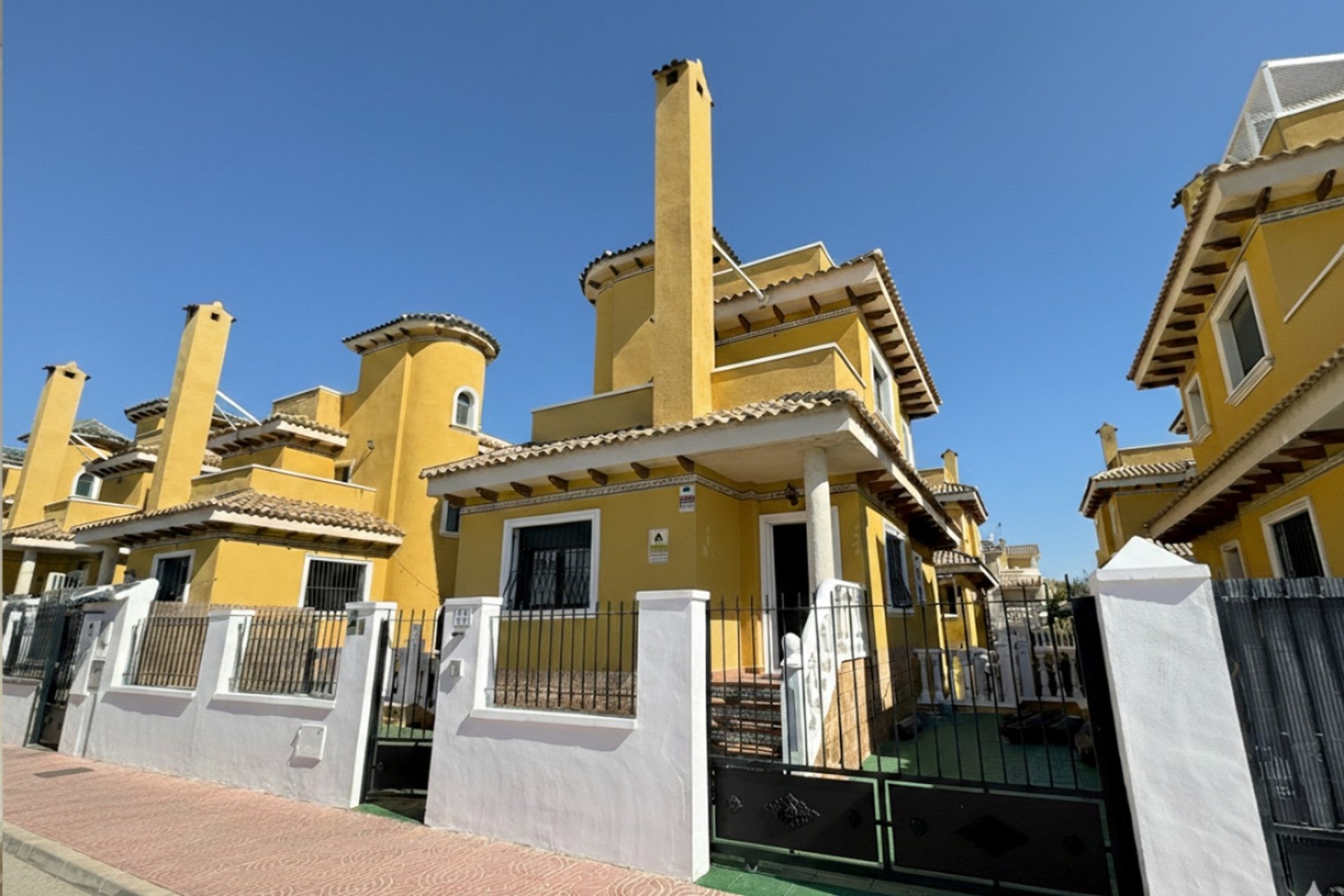 Resale - Villa -
Ciudad Quesada
