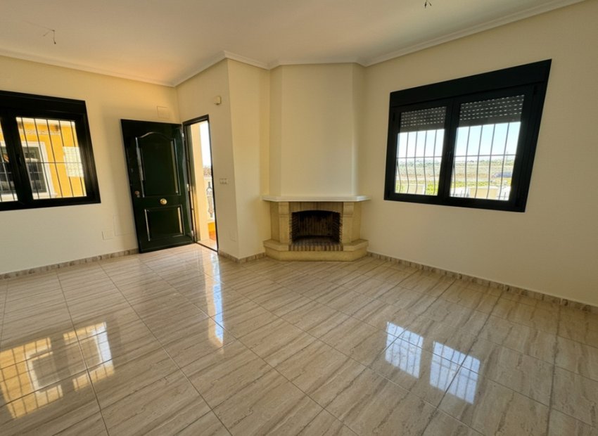 Resale - Villa -
Ciudad Quesada