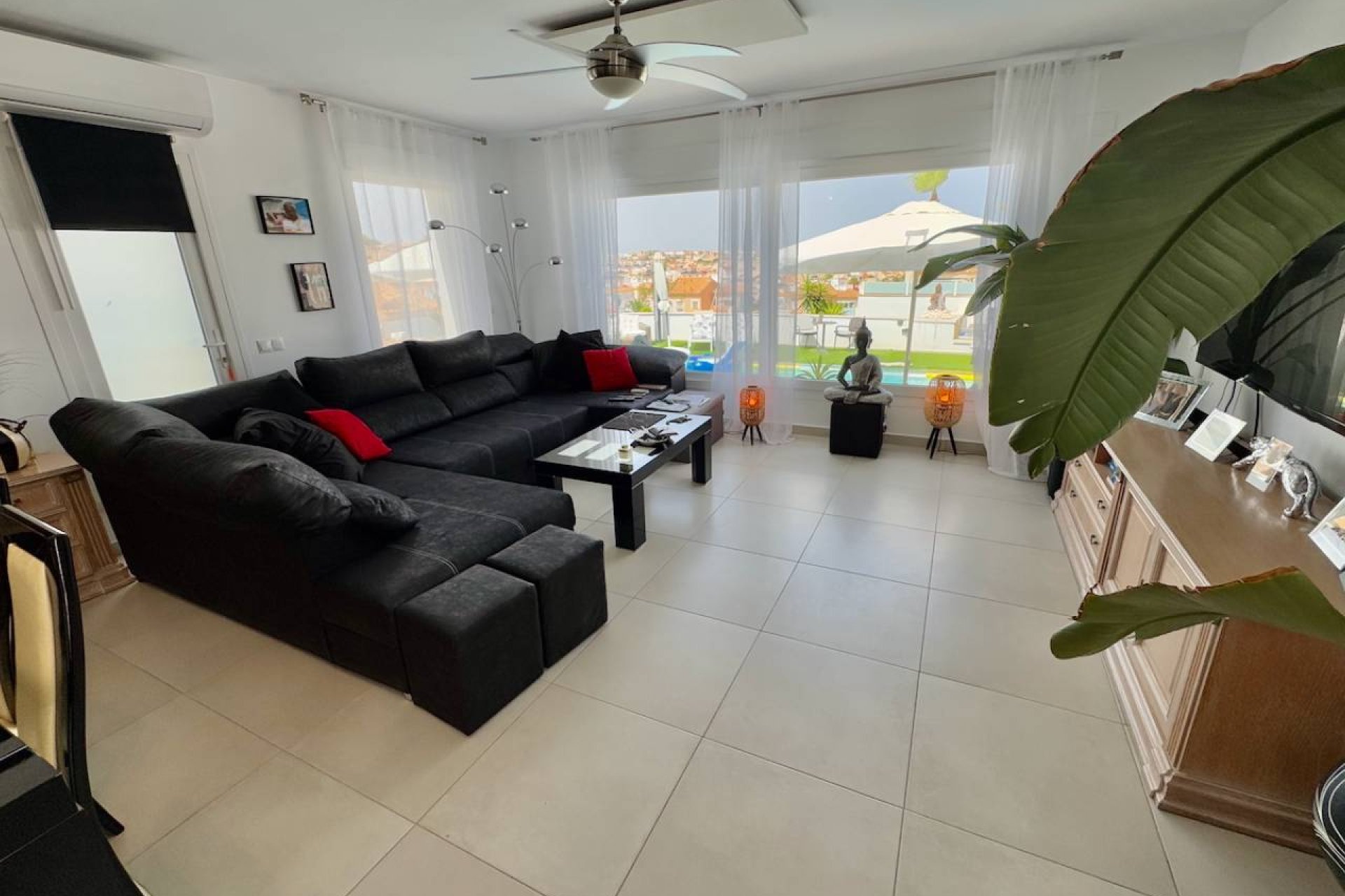 Resale - Villa -
Ciudad Quesada