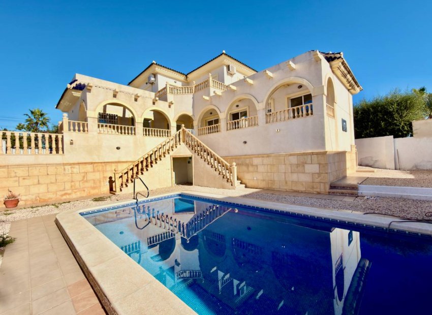 Resale - Villa -
Ciudad Quesada