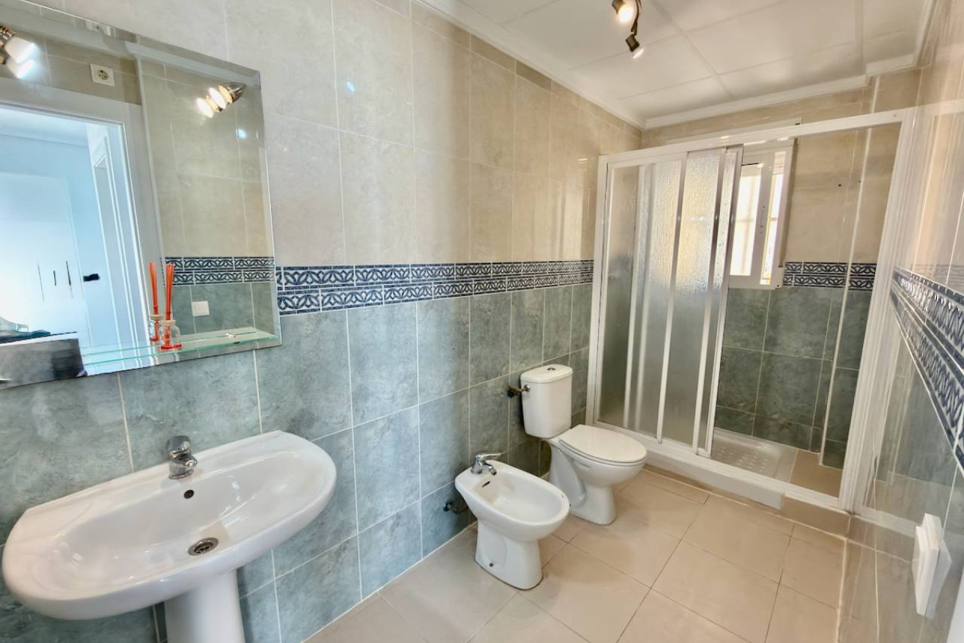 Resale - Villa -
Ciudad Quesada