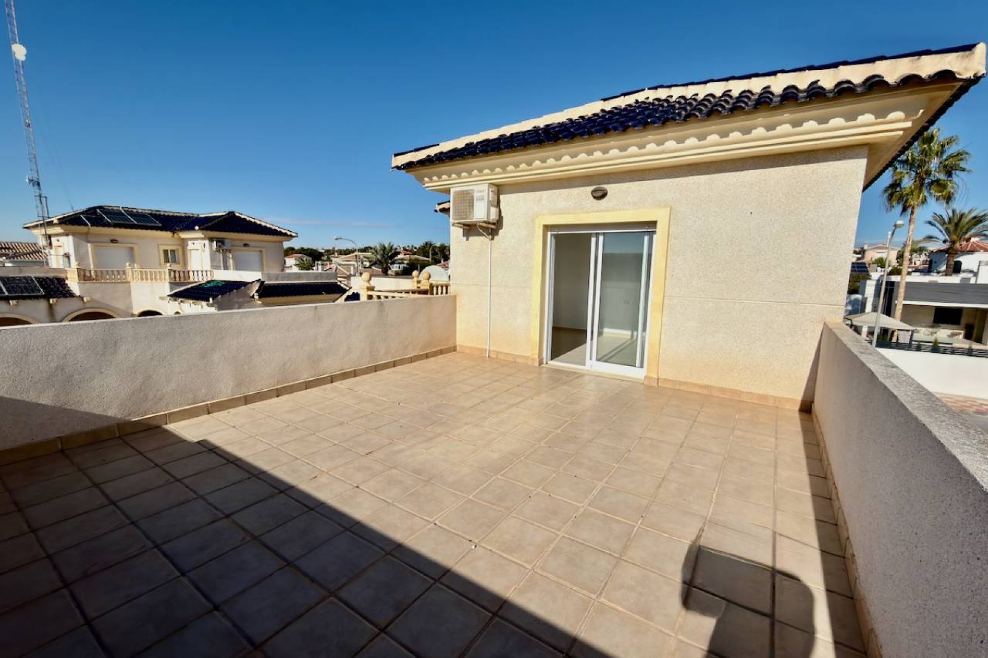 Resale - Villa -
Ciudad Quesada