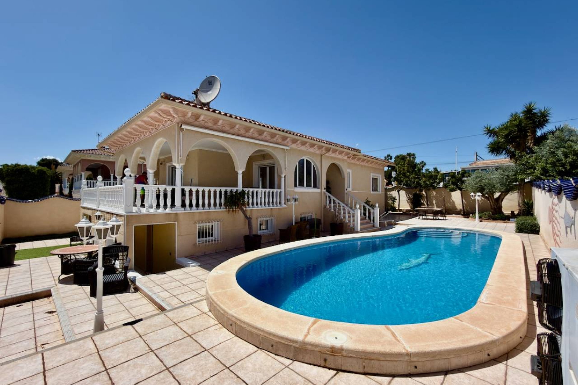 Resale - Villa -
Ciudad Quesada