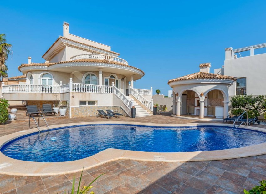 Resale - Villa -
Ciudad Quesada