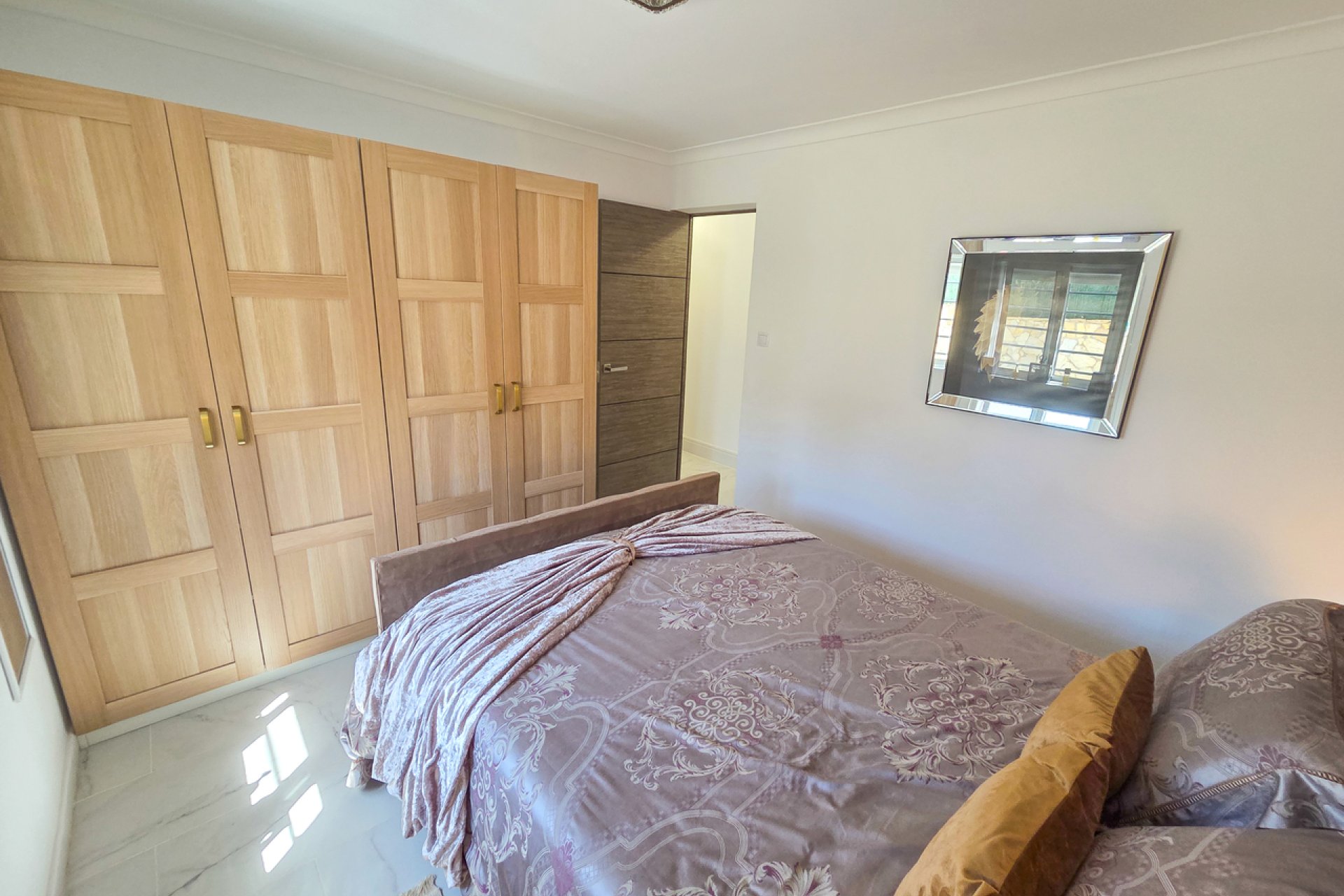 Resale - Villa -
Crevillente