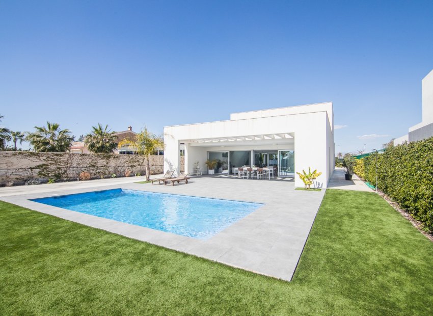 Resale - Villa -
Elche - Valverde