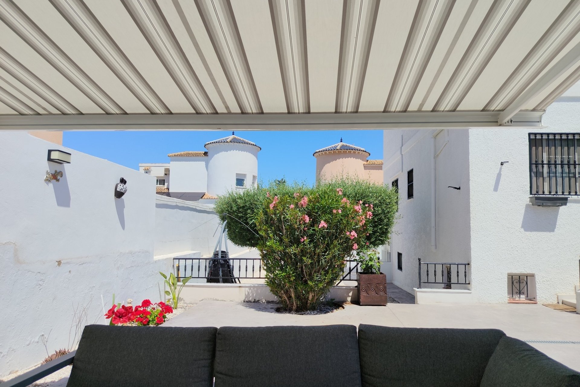 Resale - Villa -
Entre Naranjos - Vistabella - Vista Bella Golf Resort
