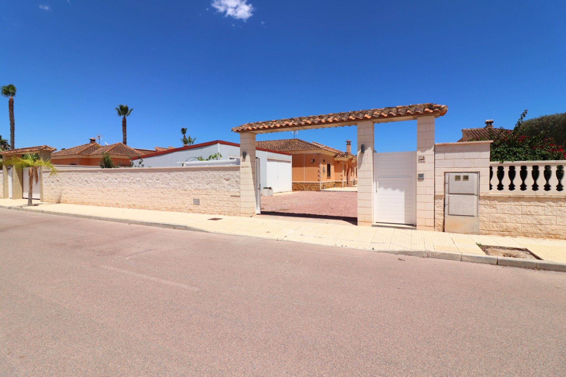 Resale - Villa -
Formentera del Segura - Euroroda