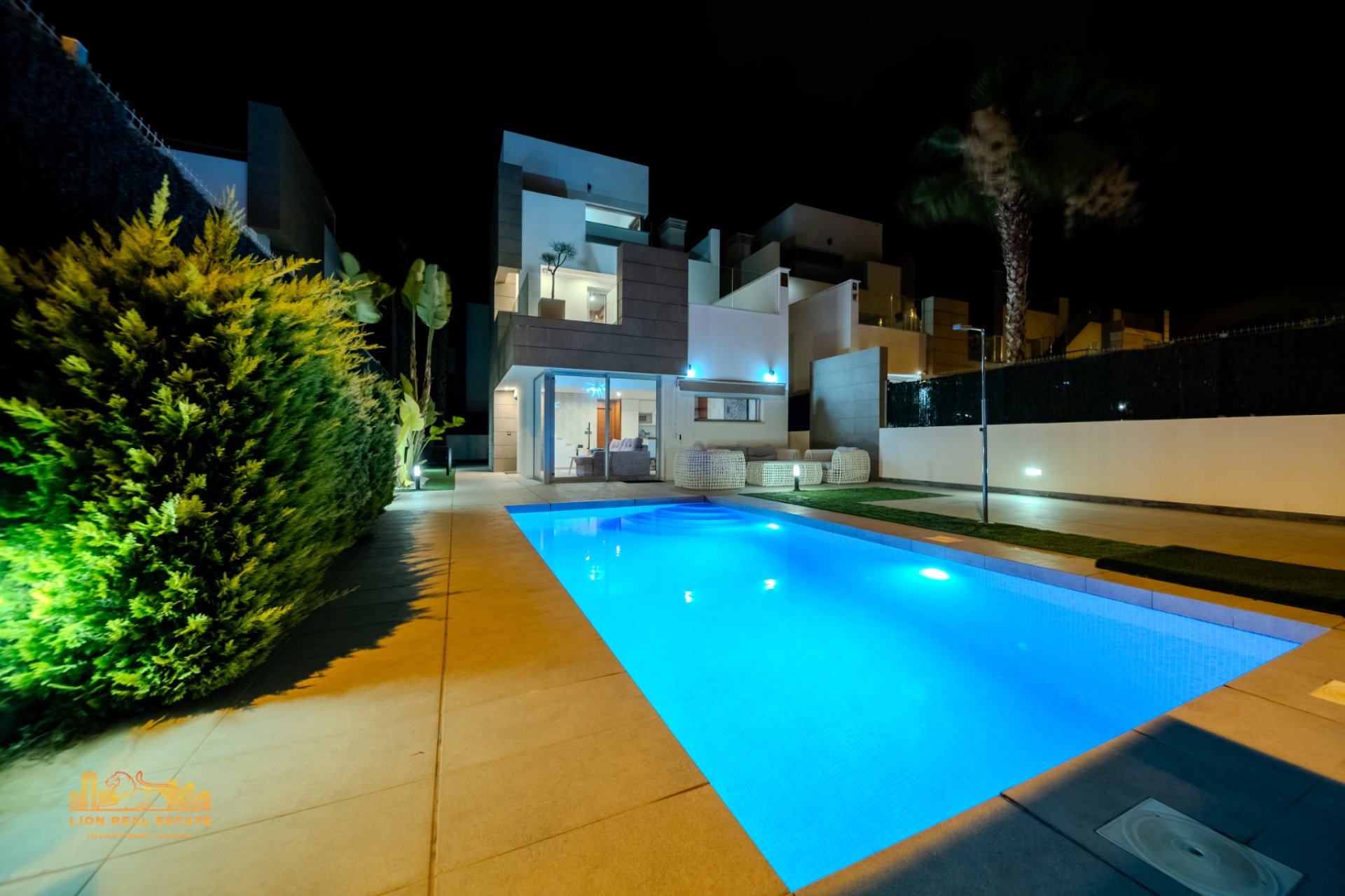 Resale - Villa -
Guardamar del Segura - El Raso