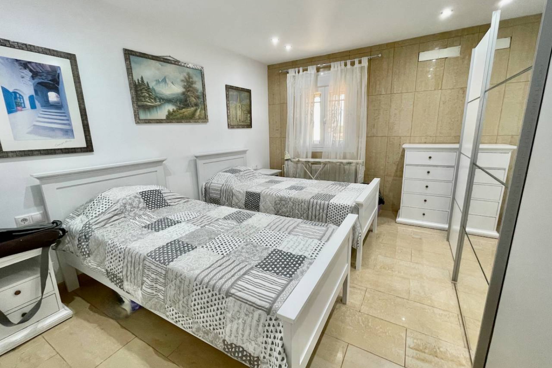 Resale - Villa -
Guardamar del Segura