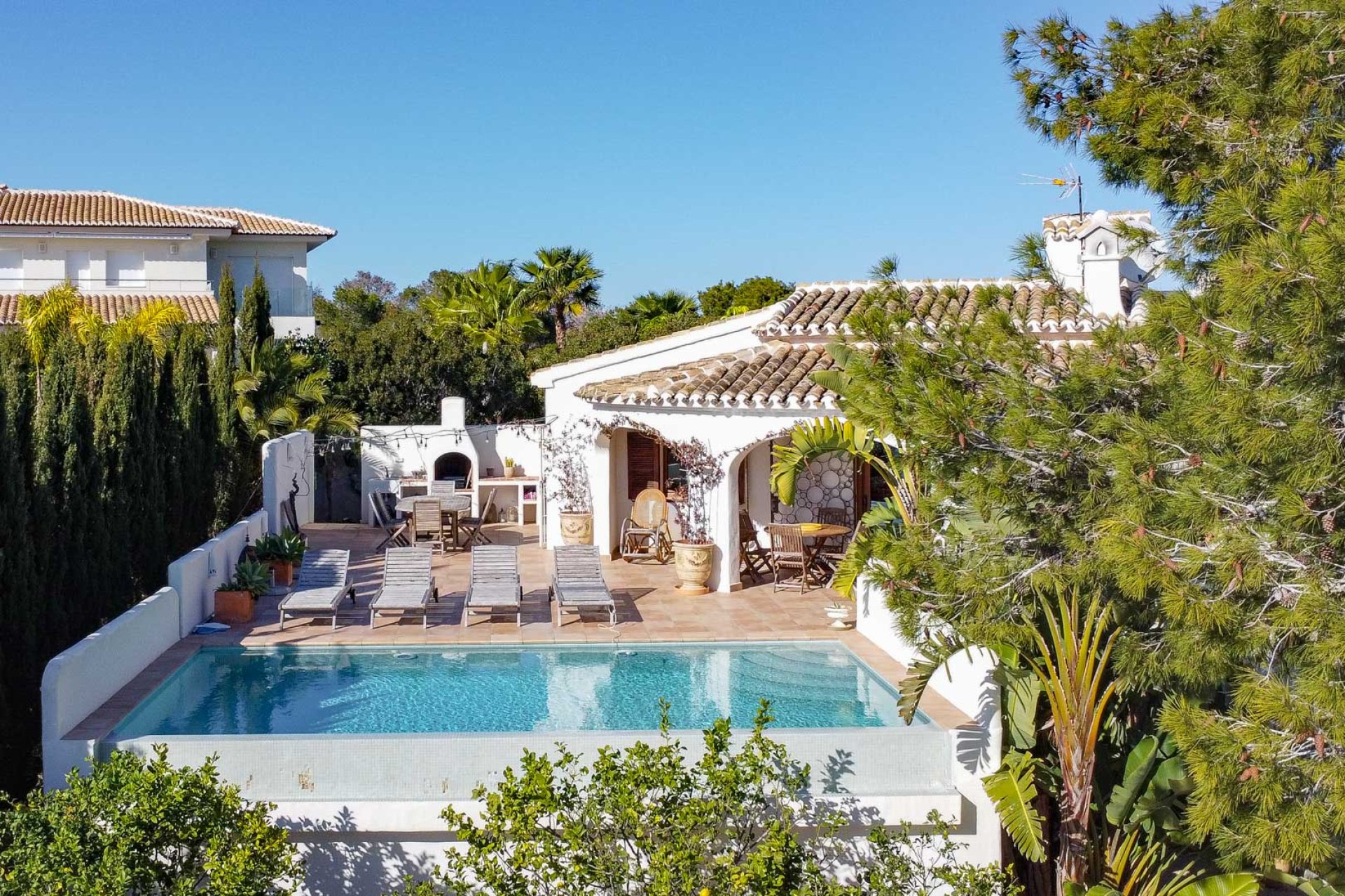 Resale - Villa -
Jávea - La Granadella