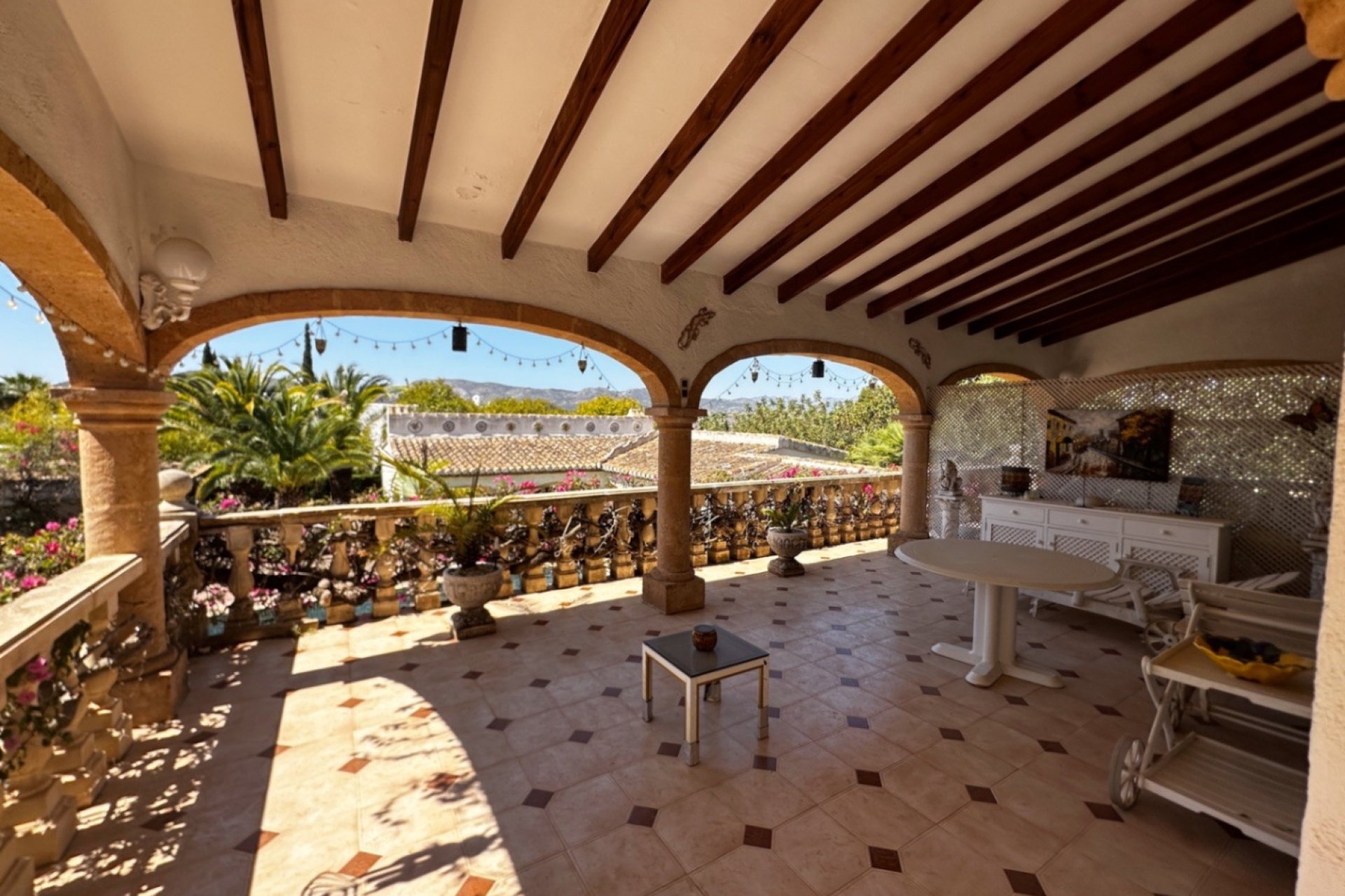 Resale - Villa -
Jávea - Montgó