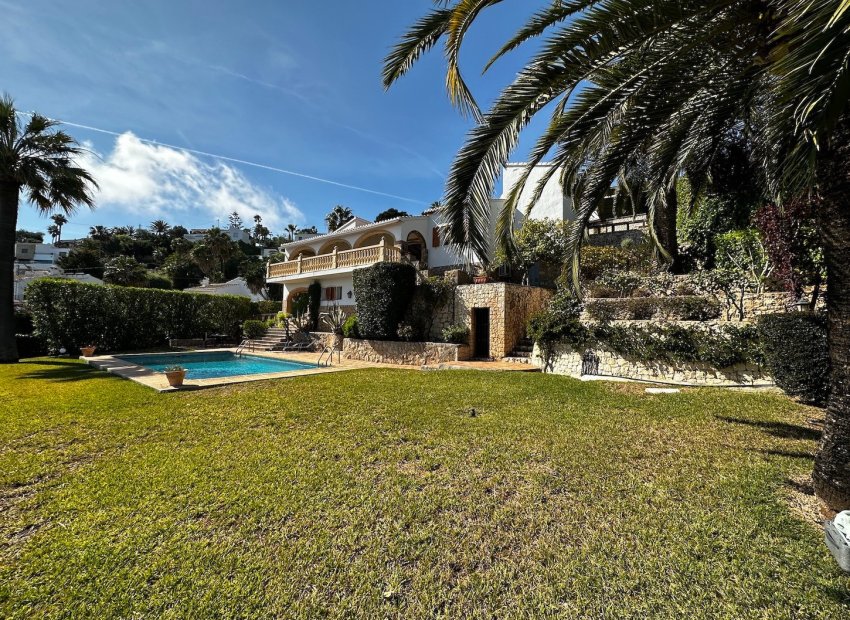 Resale - Villa -
Jávea - Pinosol