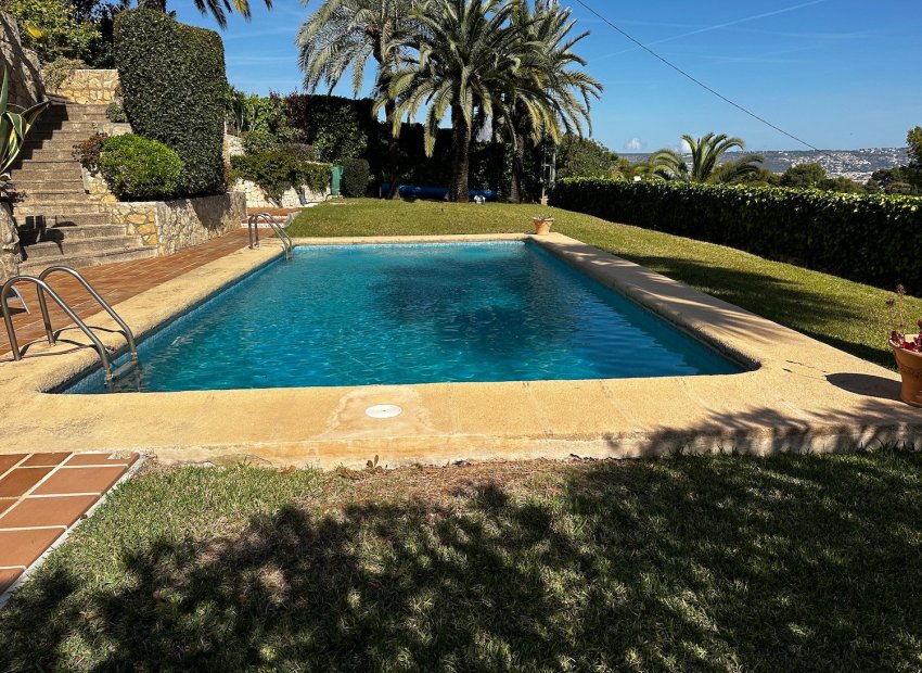 Resale - Villa -
Jávea - Pinosol