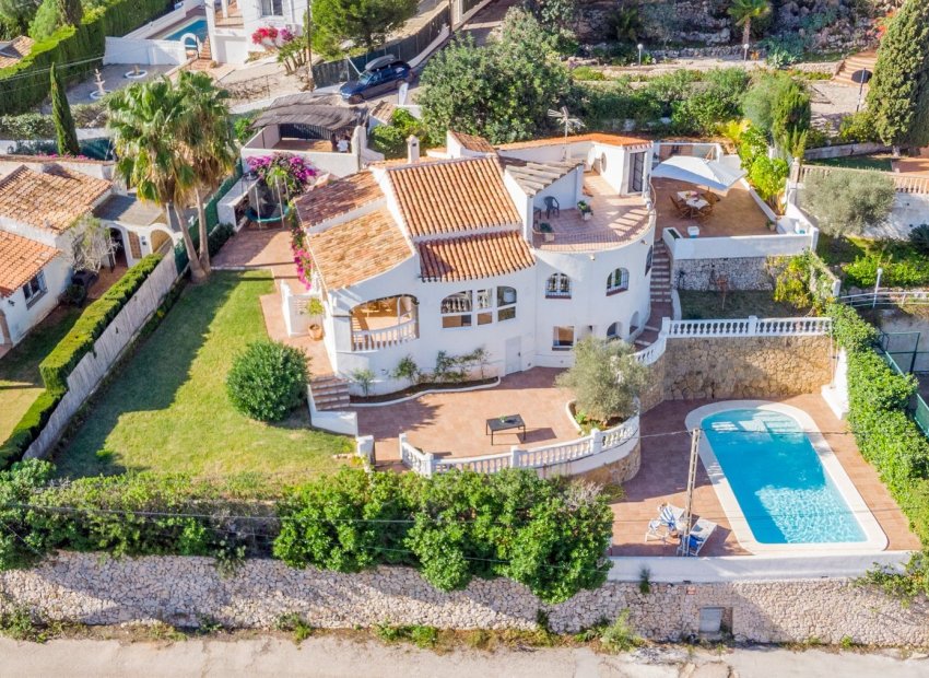 Resale - Villa -
Jávea - Pinosol