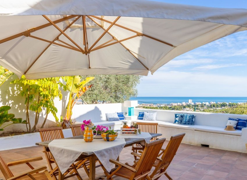 Resale - Villa -
Jávea - Pinosol