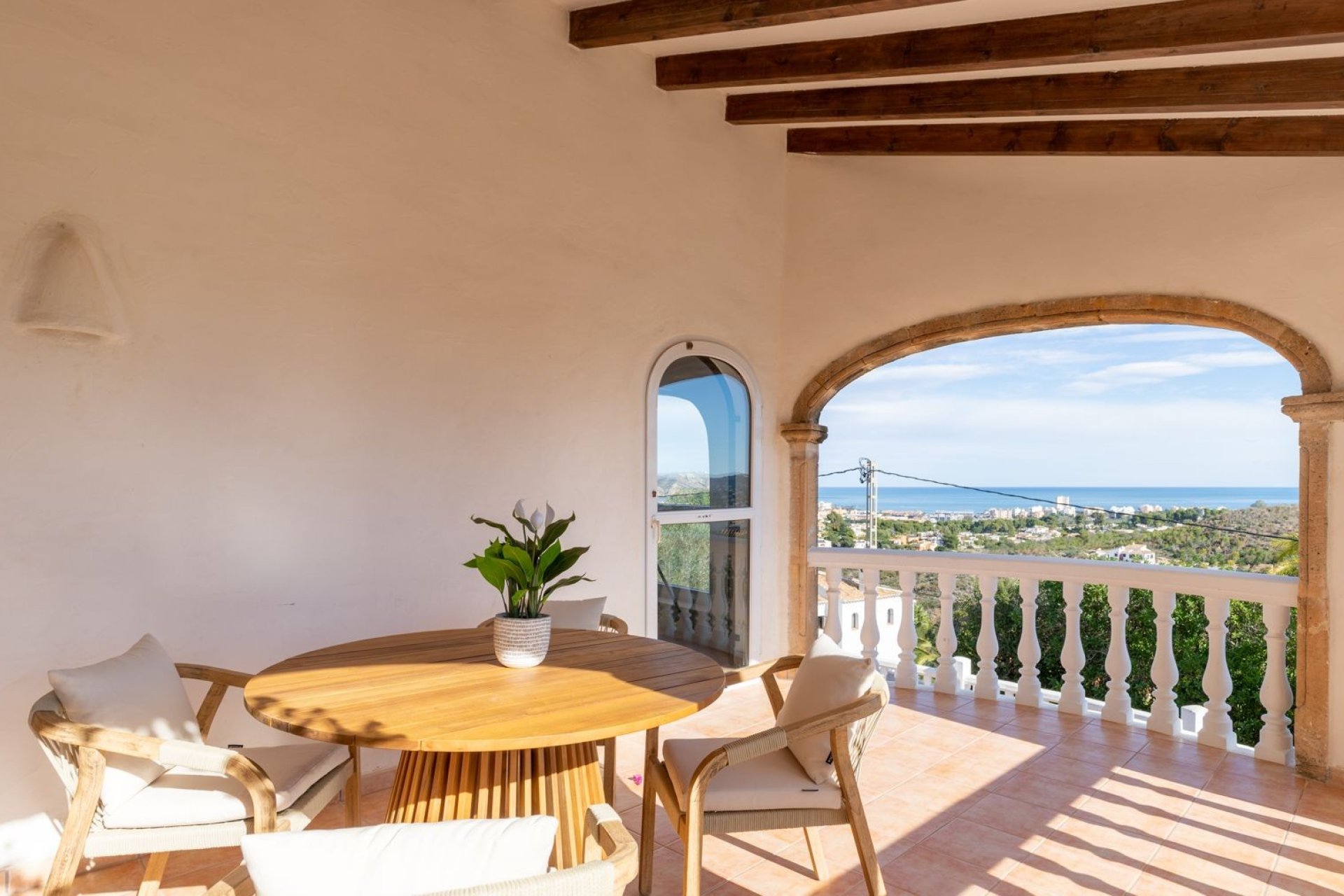 Resale - Villa -
Jávea - Pinosol