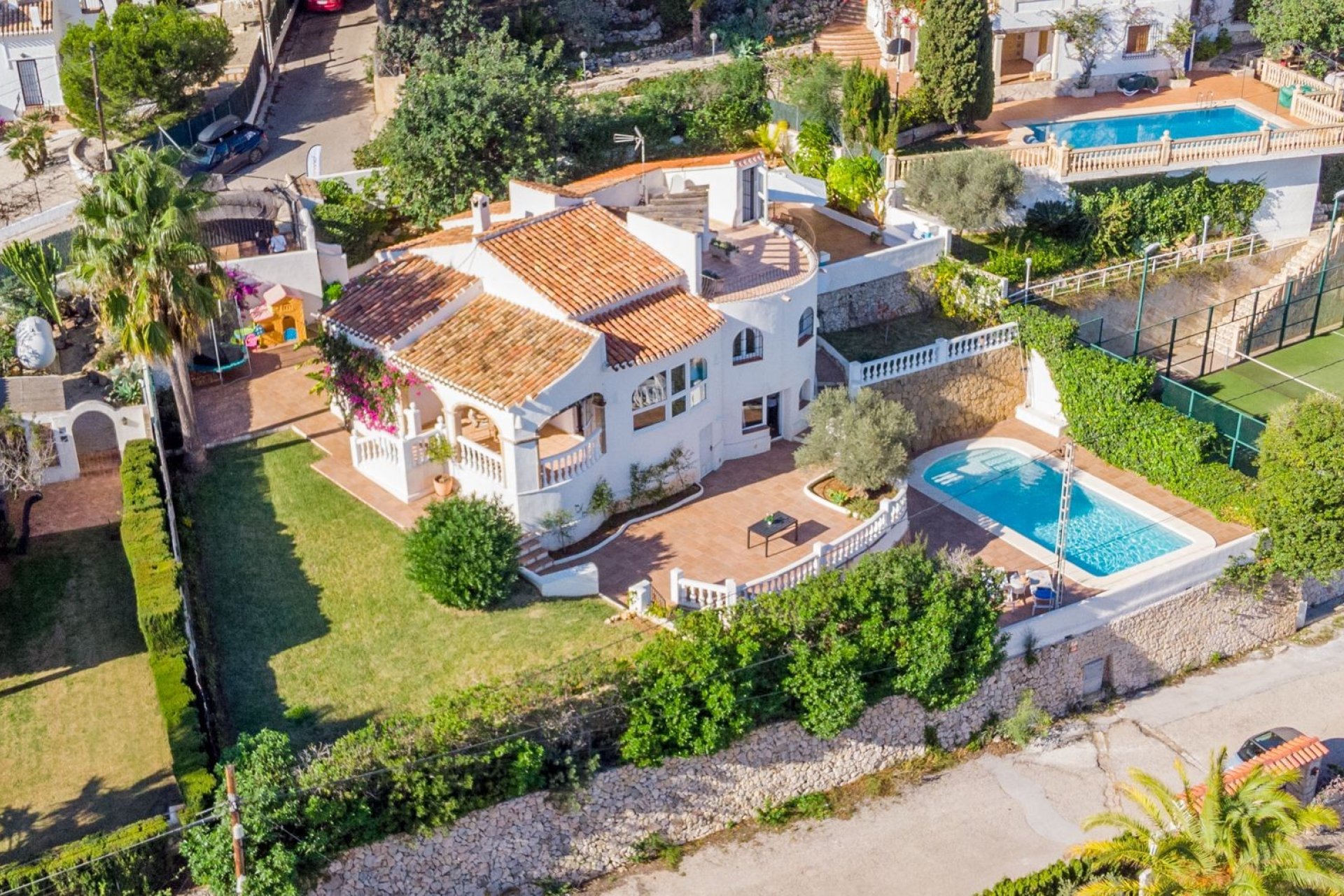 Resale - Villa -
Jávea - Pinosol