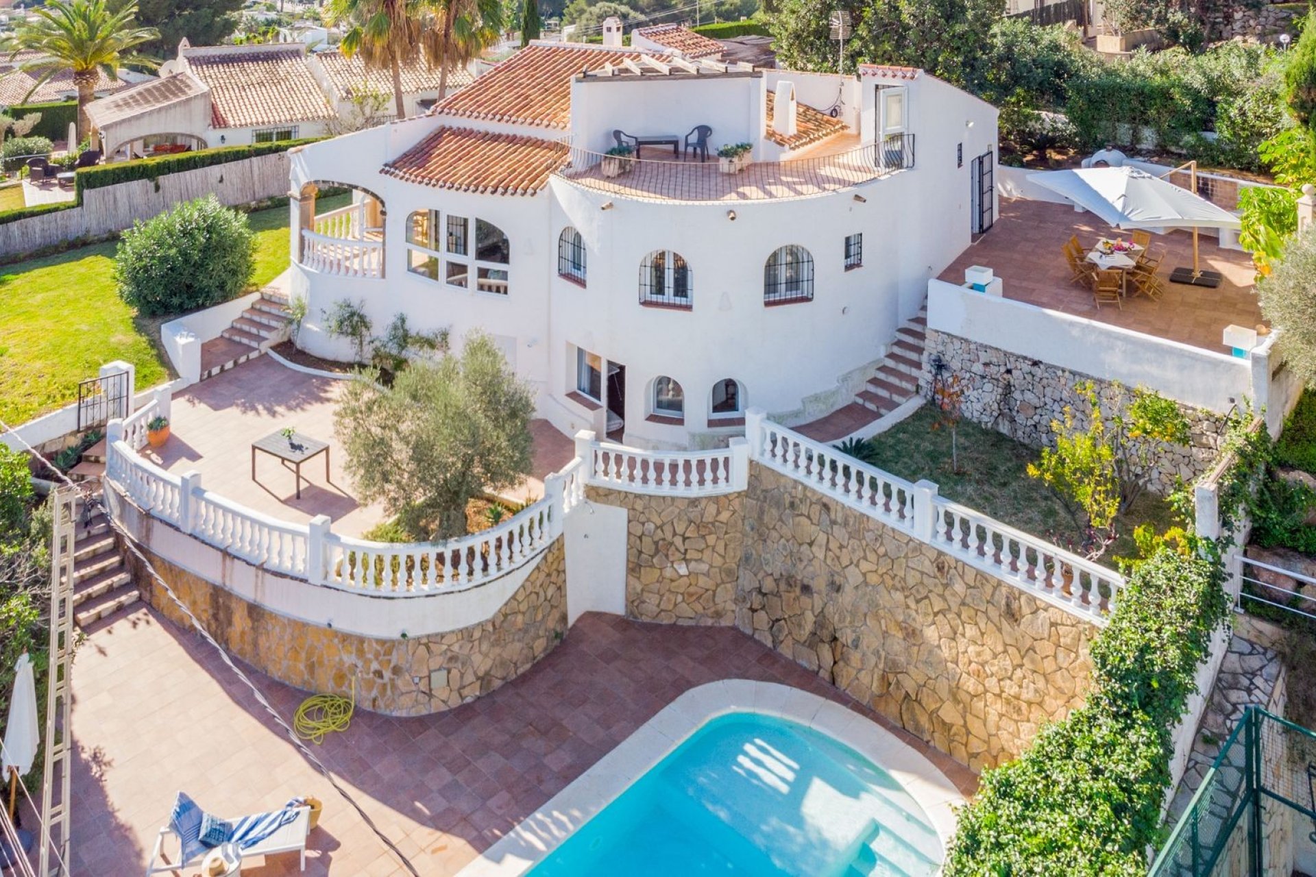 Resale - Villa -
Jávea - Pinosol